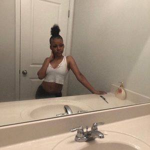 Meet your Posher, Kari